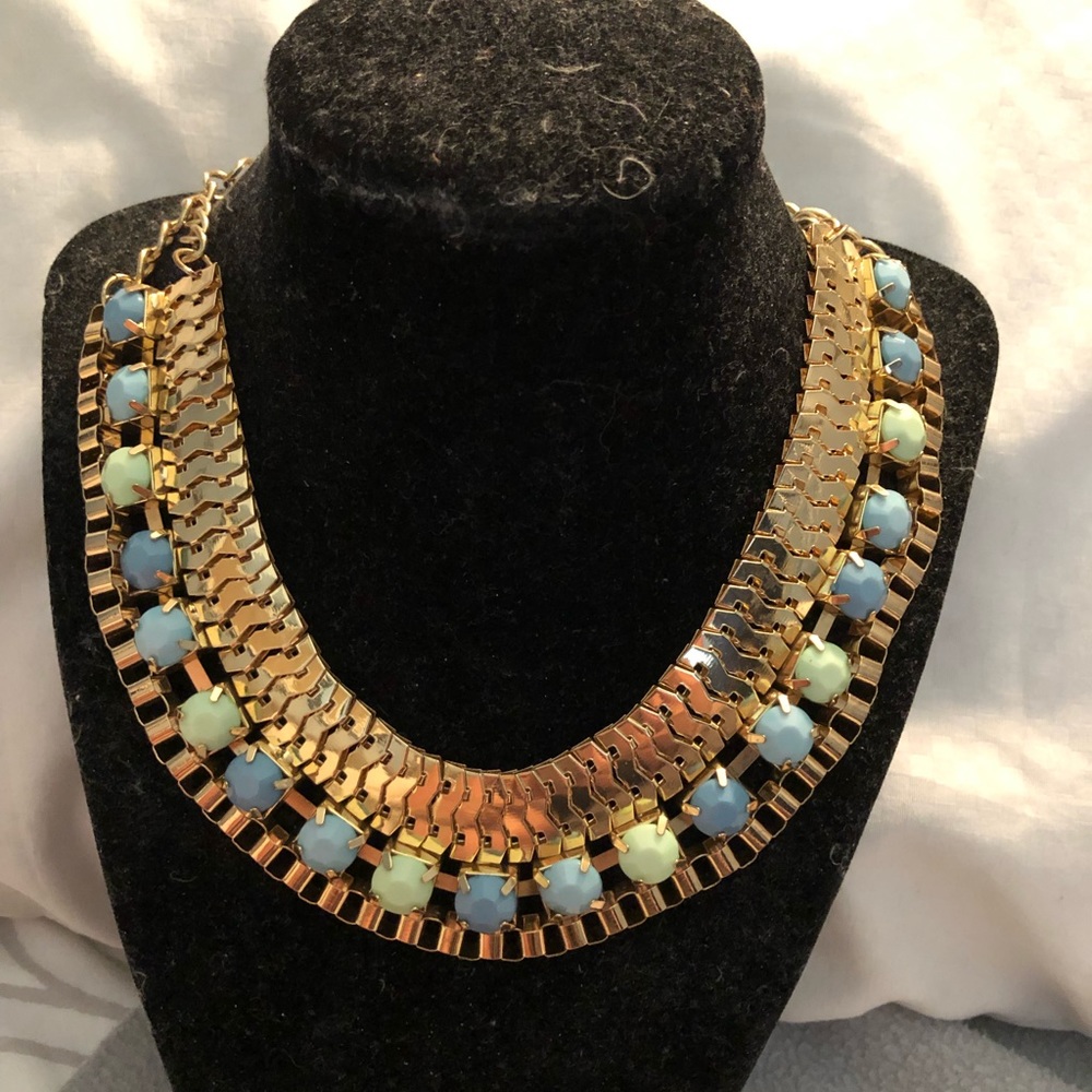 Statement necklace
